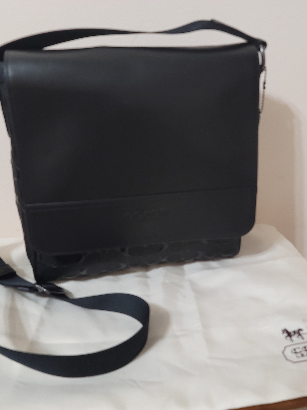 Coach Men's Black Signature Messenger Bag NWOT